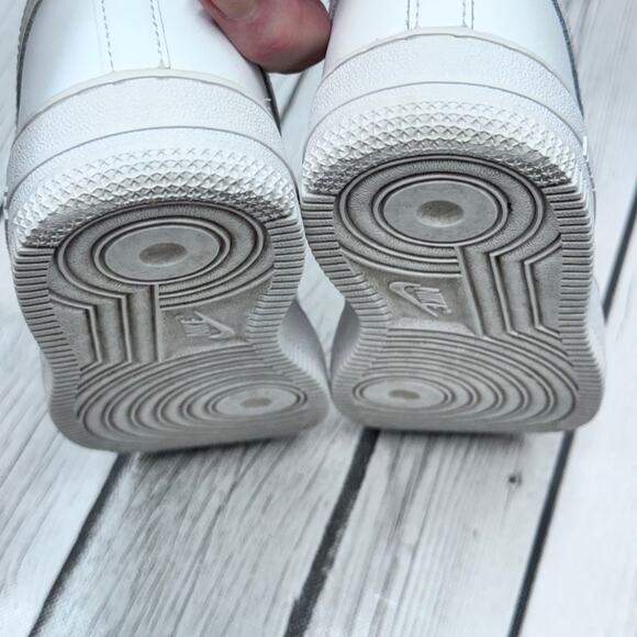 Nike Air Force 1 '07 Fresh AF1 Premium Leather Boys Size 2Y (Big Kid) - Picture 6 of 7